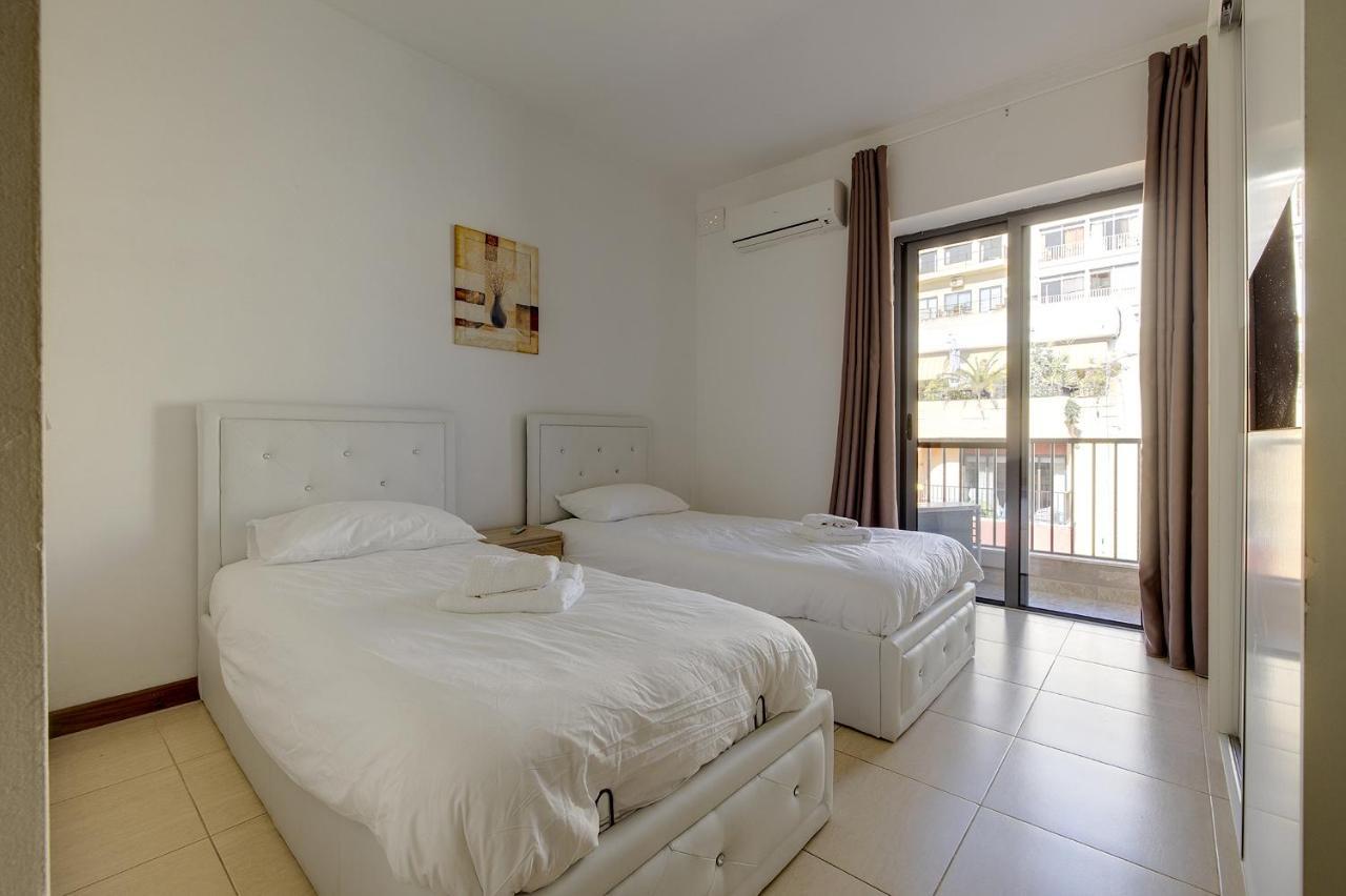 Modern 3 Bedroom Apartment In Central Sliema Exterior foto